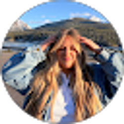 Profile photo of amanda schneider