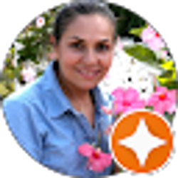 Profile photo of Ellie Roozdar