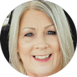 Profile photo of Candi Thomas