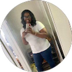 Profile photo of Noelle McVeigh