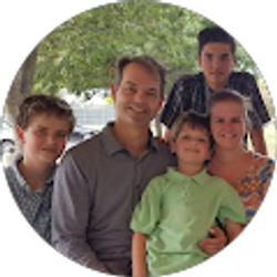 Profile photo of Sarah Farrar