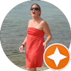 Profile photo of Lyndsey Farmer