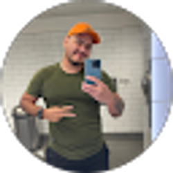 Profile photo of Alexis Ruiz