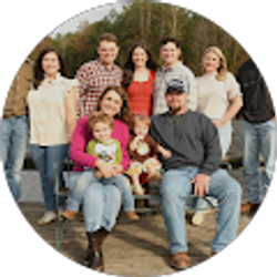 Profile photo of Laura Mullis