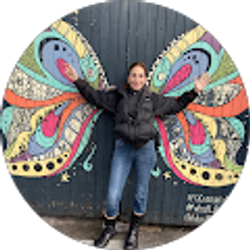 Profile photo of Lisa Vitale