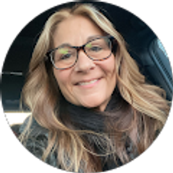 Profile photo of Liza Milo