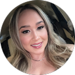 Profile photo of Lina Hoyos