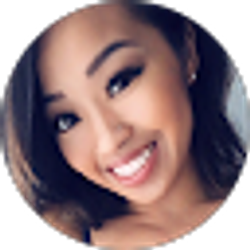Profile photo of Amber Thackinh