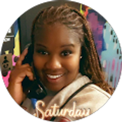 Profile photo of Summer Thomas