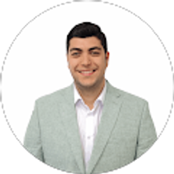 Profile photo of Arvin Yazdi