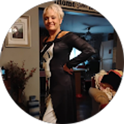 Profile photo of Kellie Keown