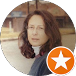 Profile photo of Lorraine Hughes