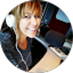 Profile photo of Nina Cruz