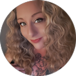 Profile photo of Amanda Edwards