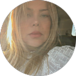 Profile photo of Marnie Valenzuela