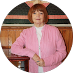 Profile photo of Lin Waterhouse