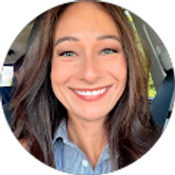 Profile photo of Stacey Duos