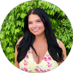 Profile photo of Emma Arnold