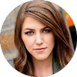 Profile photo of Ailyn Mills