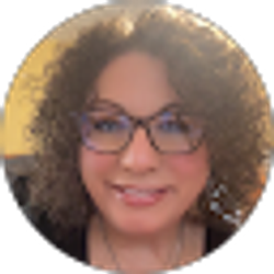 Profile photo of Michelle Wieczorek