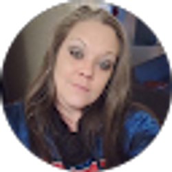 Profile photo of Nikki Tratin