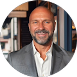 Profile photo of Lenny Zbinden