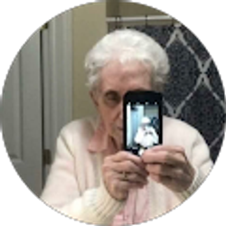 Profile photo of Ruth Hazelnut