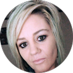 Profile photo of crystal Gravins