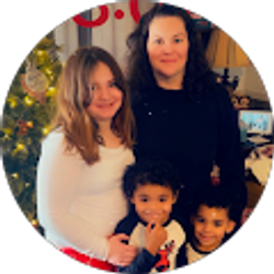 Profile photo of Amber Amos