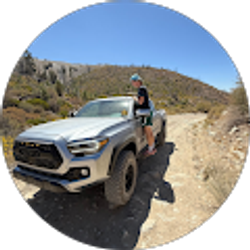 Profile photo of Alex Yearley