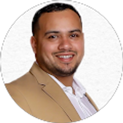 Profile photo of Fabian Valdez