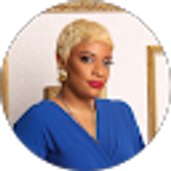 Profile photo of Robin Nicole