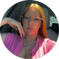 Profile photo of Camila Penna