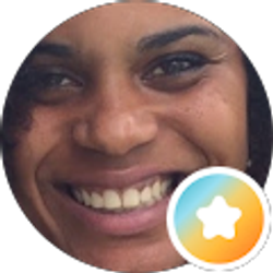 Profile photo of Adriana Queiroz