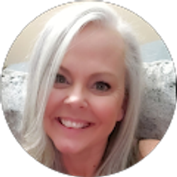 Profile photo of Kim Pod