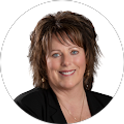 Profile photo of Michelle Schroeder