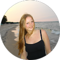 Profile photo of Evelyn Gruber