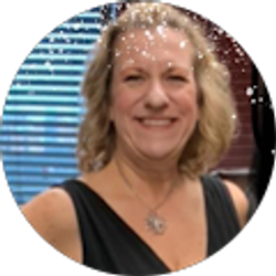 Profile photo of Suzanne Posada