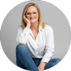 Profile photo of Veronica Bolen