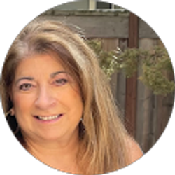 Profile photo of Christina Catherine