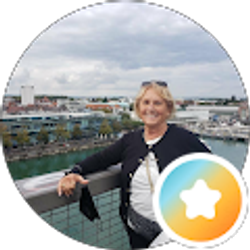 Profile photo of Sandra Hartl