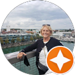 Profile photo of Sandra Hartl