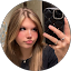 Profile photo of Chloe Bennett