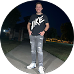 Profile photo of Dakota Hansen