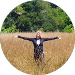 Profile photo of Rachelle Anderson