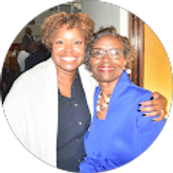 Profile photo of Roxie Williams