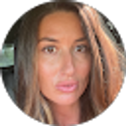 Profile photo of Carly Powers