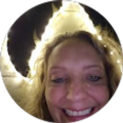 Profile photo of Shannon Hays