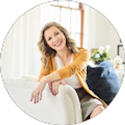 Profile photo of Melissa Farris