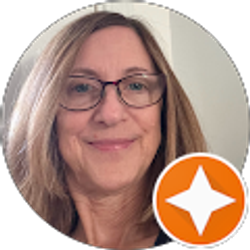 Profile photo of Lisa Fay